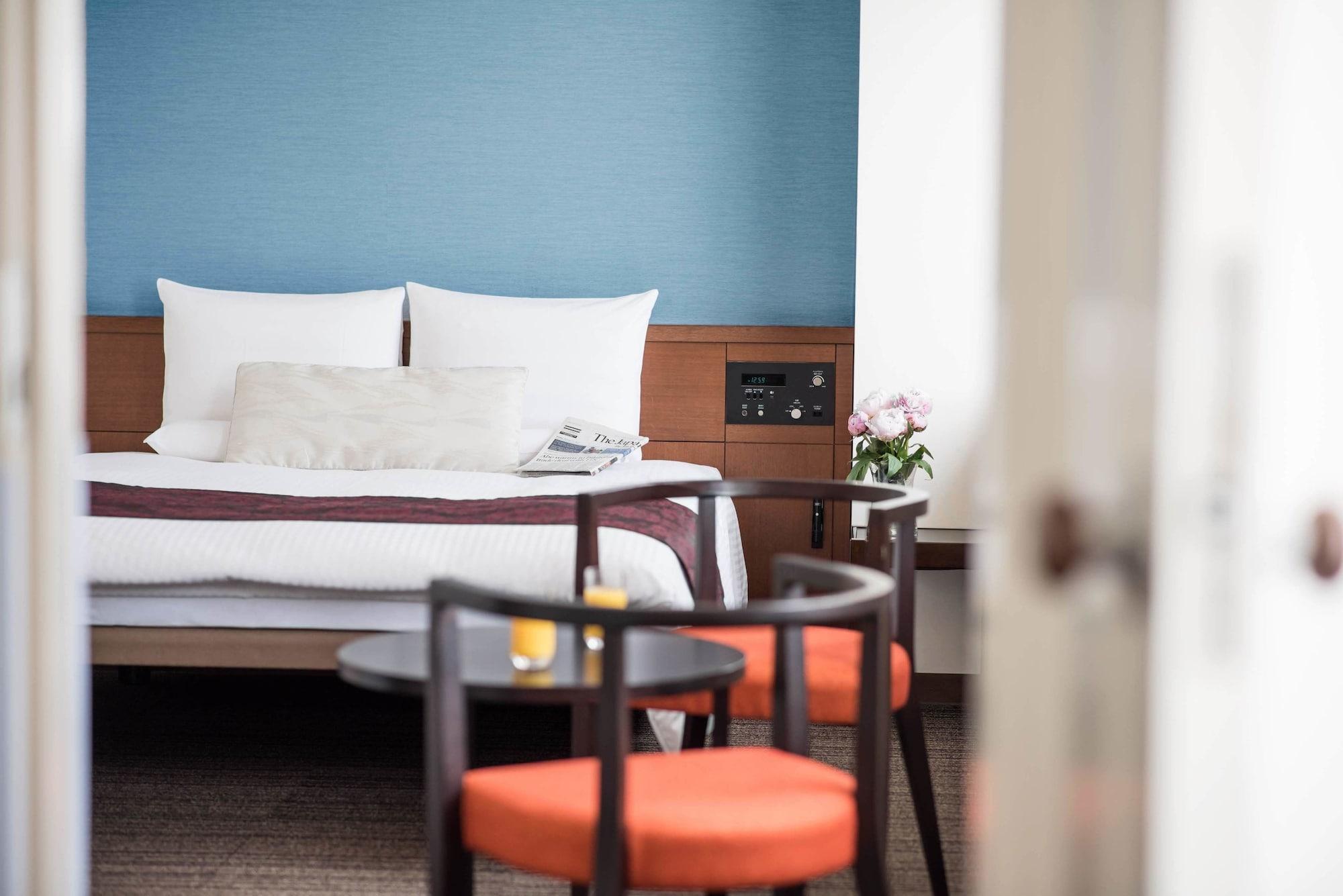 The B Hotel 3*