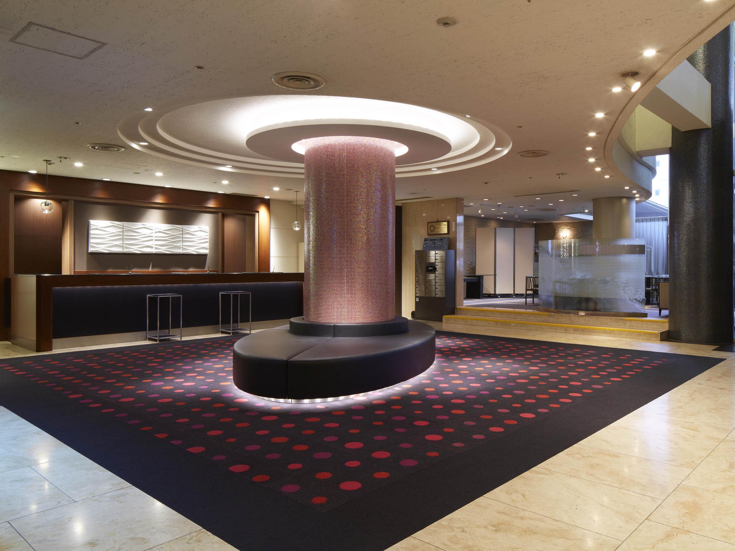 The B Hotel