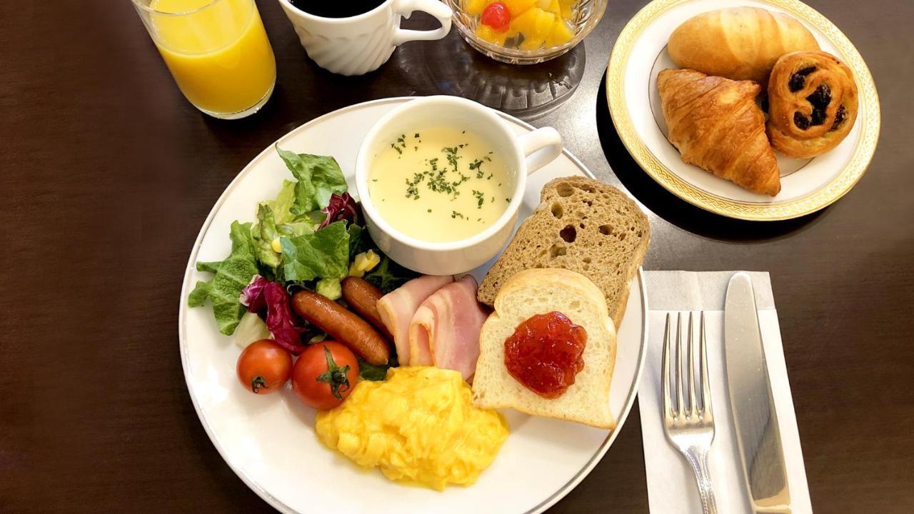 The B Hotel 3*
